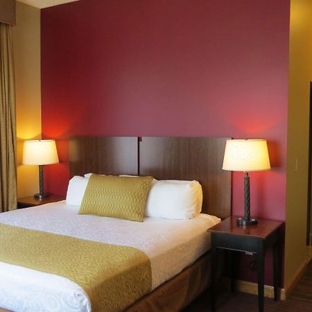 Best Western Plus Dutch Haus Inn And Suites Columbiana Pokoj fotografie