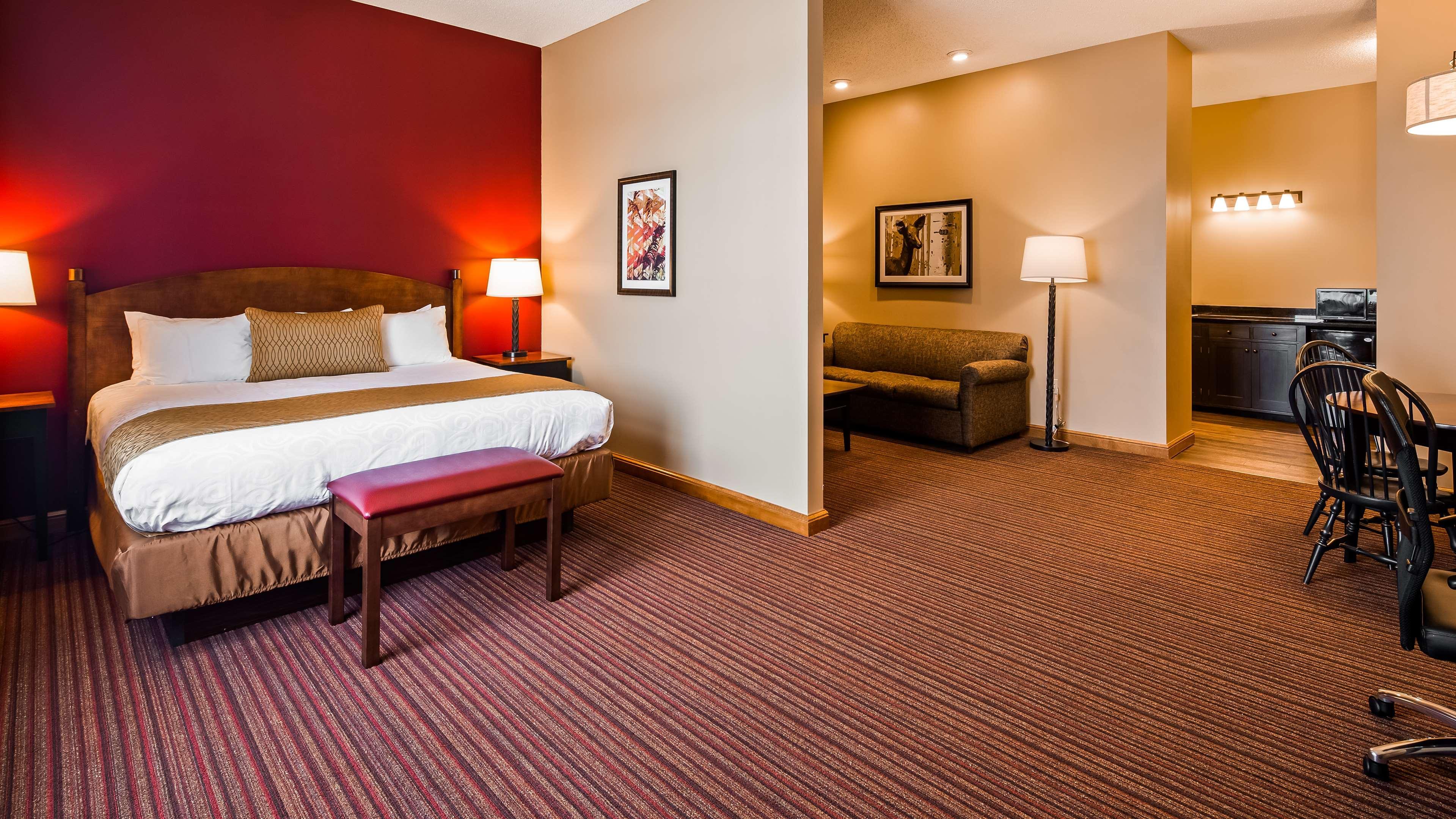 Best Western Plus Dutch Haus Inn And Suites Columbiana Exteriér fotografie