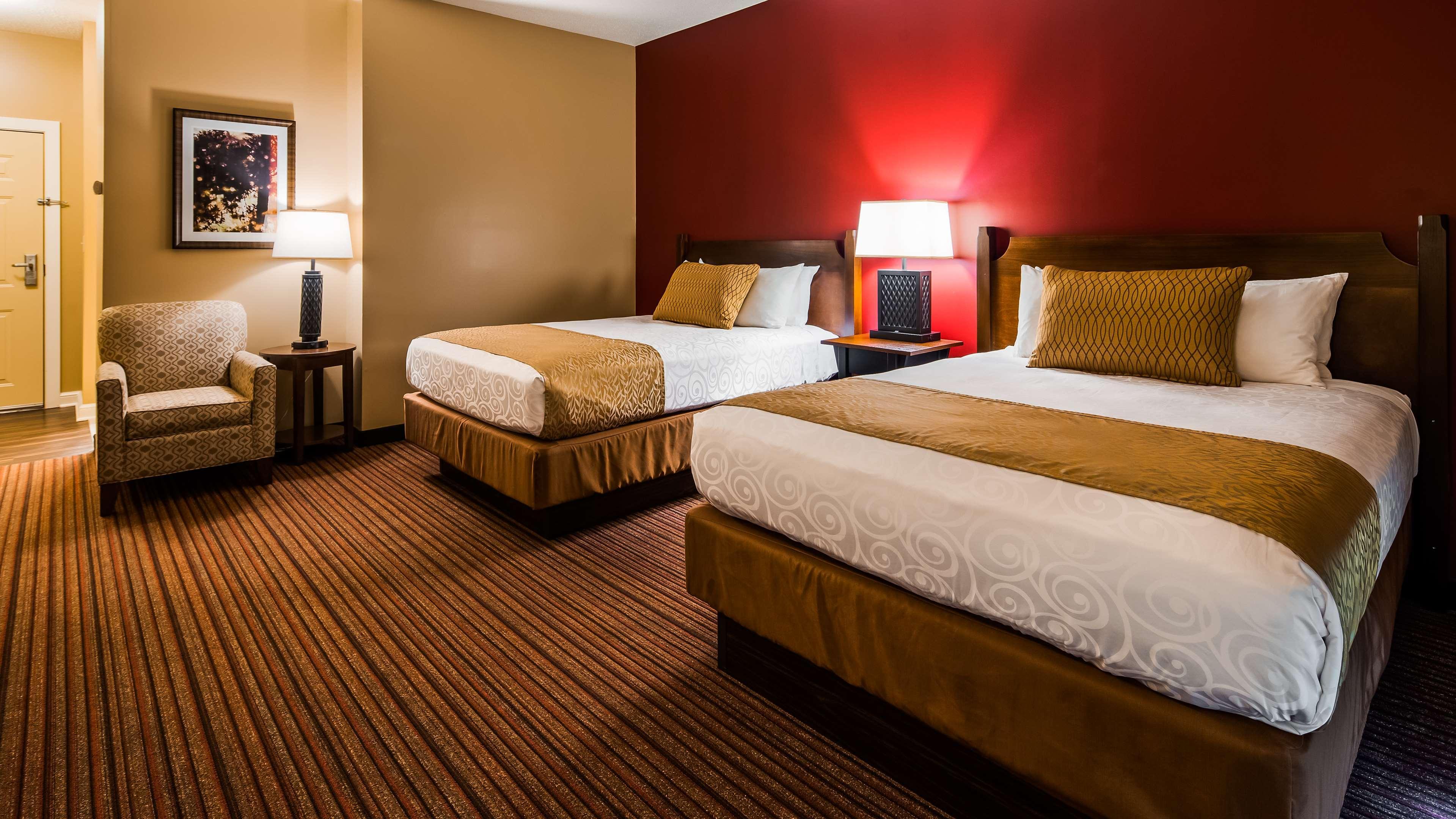 Best Western Plus Dutch Haus Inn And Suites Columbiana Exteriér fotografie