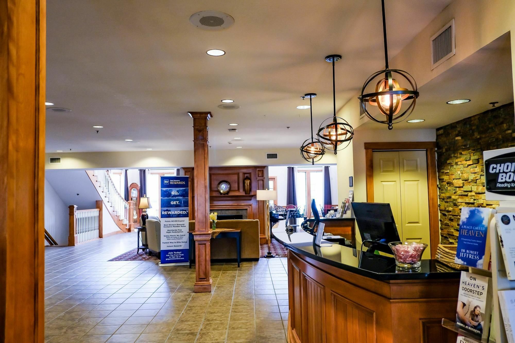 Best Western Plus Dutch Haus Inn And Suites Columbiana Exteriér fotografie